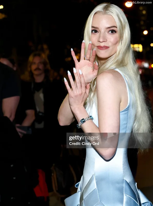 Anya Taylor-Joy photo 14 of 1440