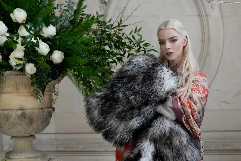 Anya Taylor-Joy photo 24 of 1440