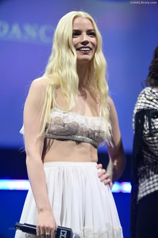 Anya Taylor-Joy photo 10 of 1440