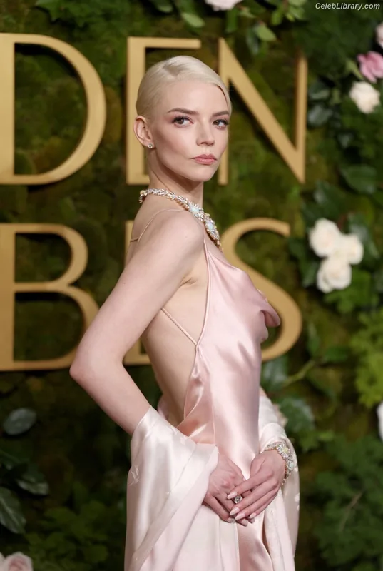 Anya Taylor-Joy photo 22 of 1440