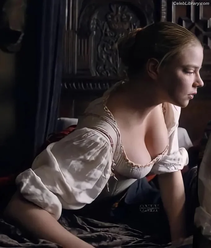 Anya Taylor-Joy photo 1 of 1440