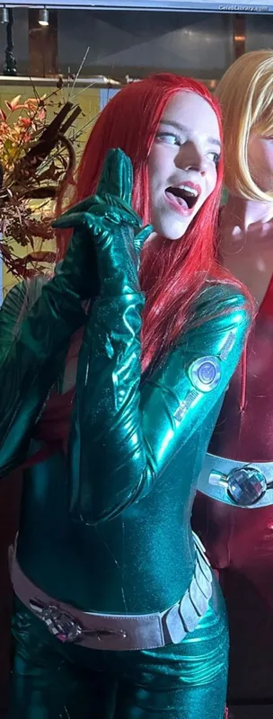 Anya Taylor-Joy photo 11 of 1440