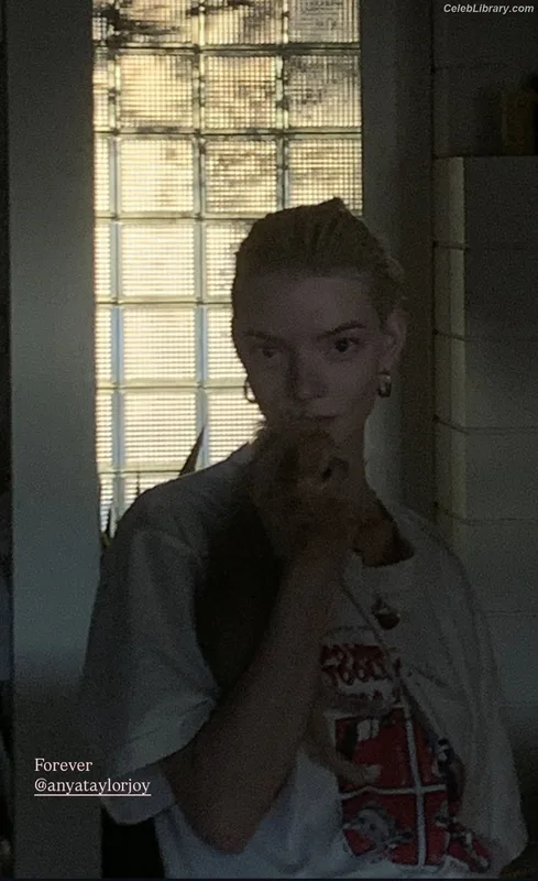 Anya Taylor-Joy photo 13 of 1440