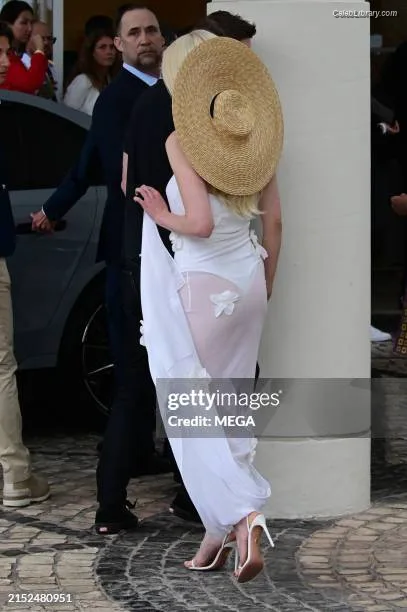 Anya Taylor-Joy photo 7 of 1440