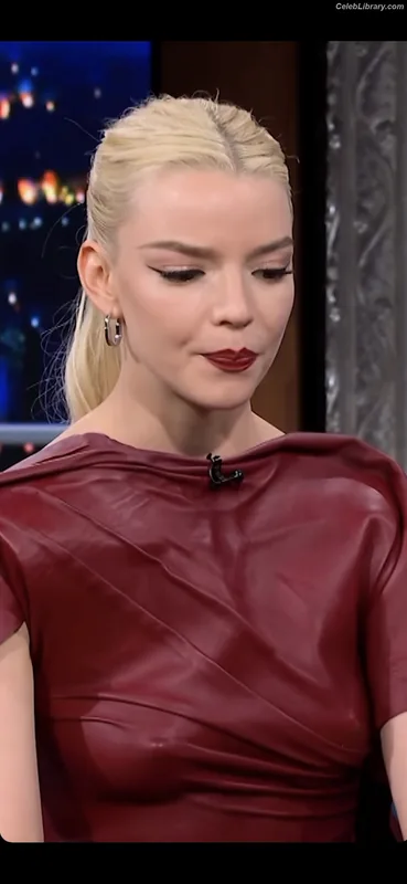 Anya Taylor-Joy photo 10 of 1440