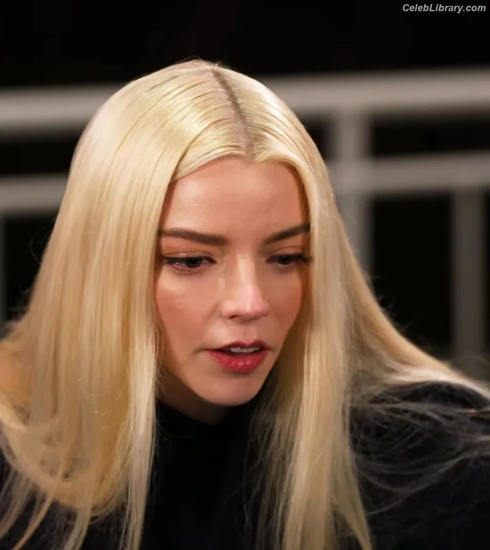 Anya Taylor-Joy photo 22 of 1440