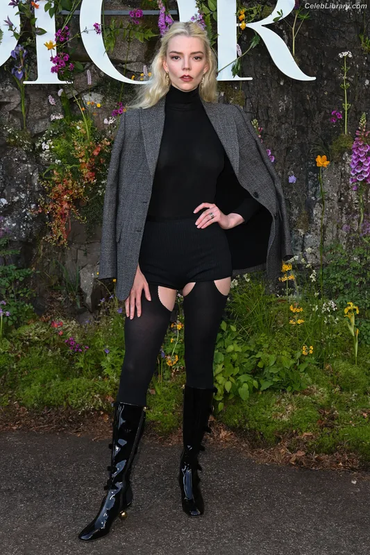 Anya Taylor-Joy photo 3 of 1440