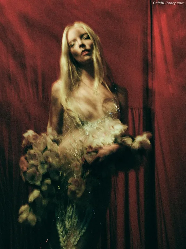 Anya Taylor-Joy photo 6 of 1440