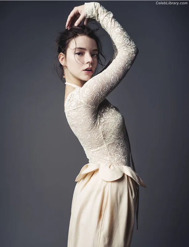 Anya Taylor-Joy photo 5 of 1440