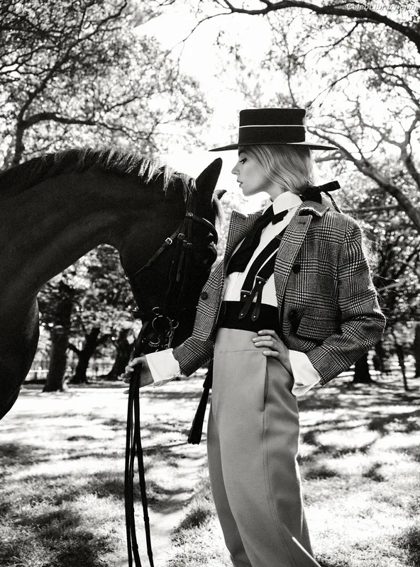 Anya Taylor-Joy photo 12 of 1440