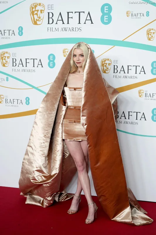 Anya Taylor-Joy photo 8 of 1440