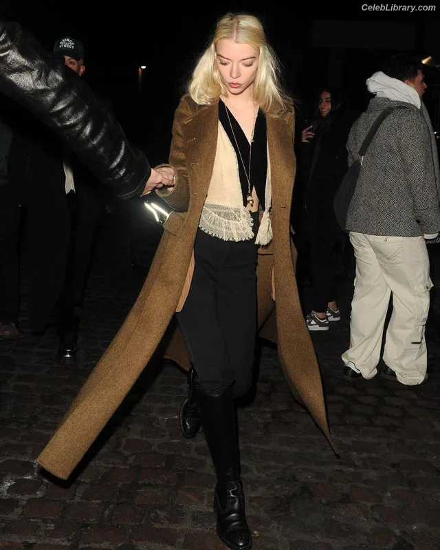 Anya Taylor-Joy photo 10 of 1440
