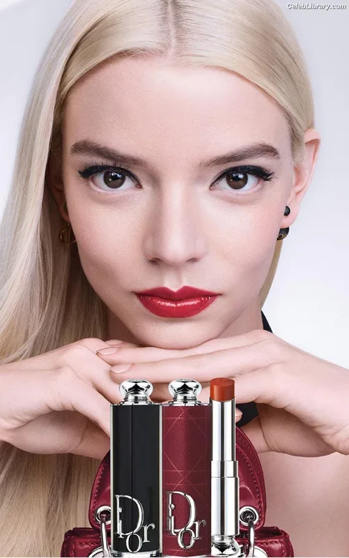 Anya Taylor-Joy photo 16 of 1440