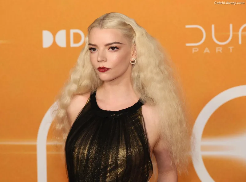 Anya Taylor-Joy photo 10 of 1440