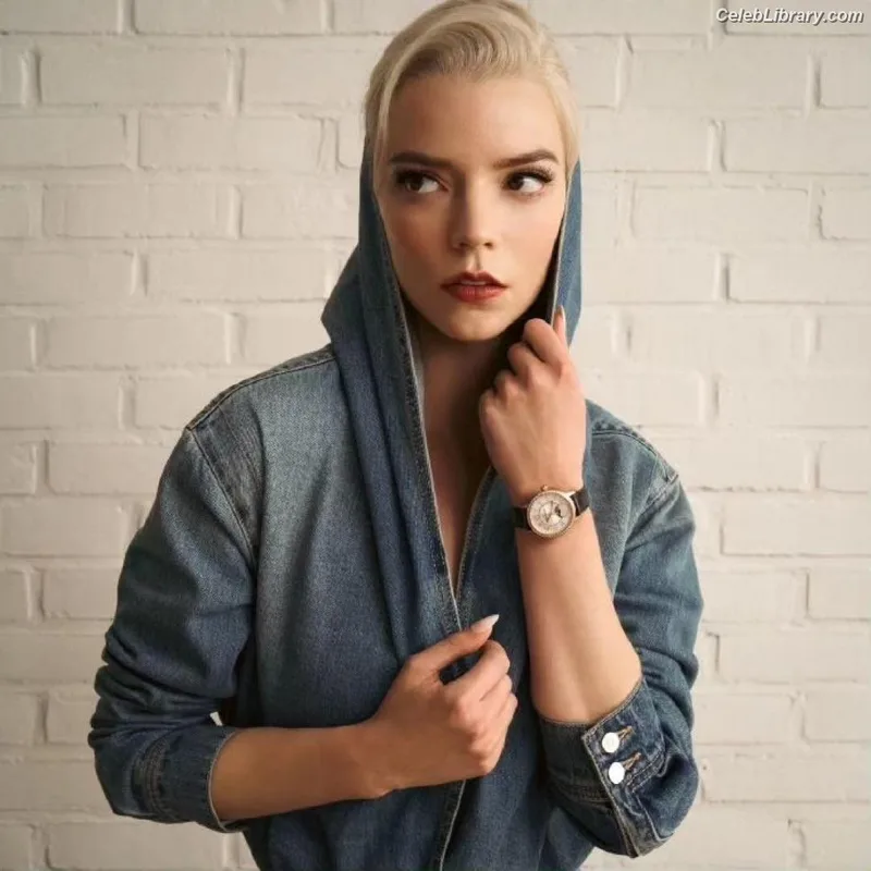 Anya Taylor-Joy photo 11 of 1440