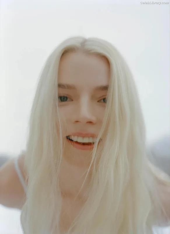 Anya Taylor-Joy photo 23 of 1440