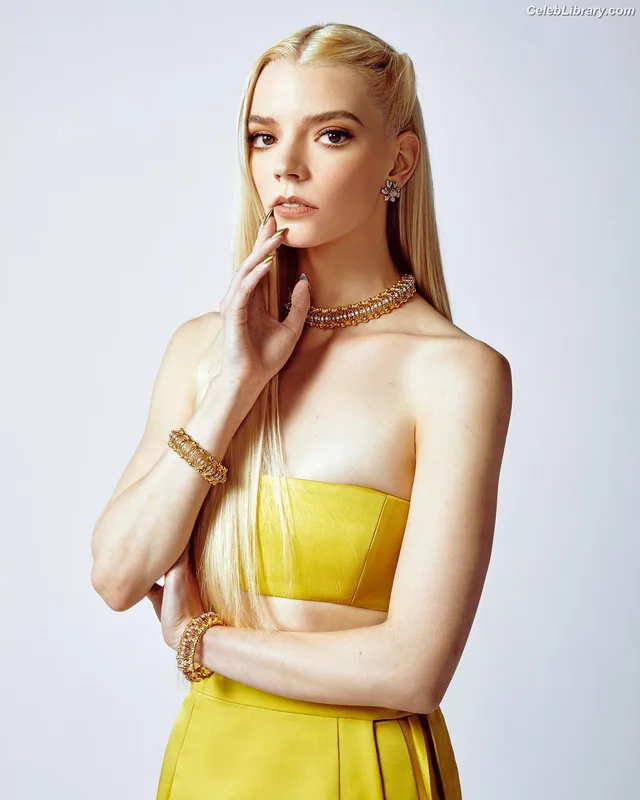 Anya Taylor-Joy photo 23 of 1440