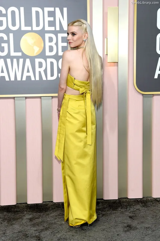 Anya Taylor-Joy photo 5 of 1440