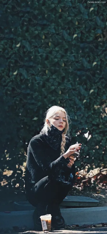 Anya Taylor-Joy photo 12 of 1440