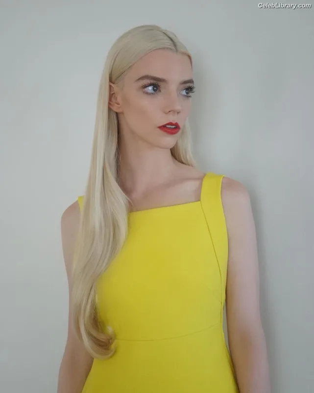 Anya Taylor-Joy photo 20 of 1440