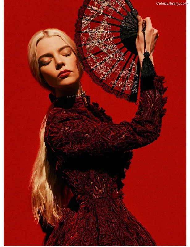 Anya Taylor-Joy photo 20 of 1440