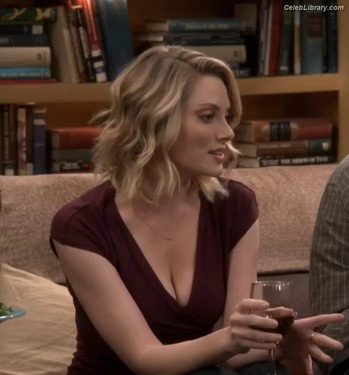 April Bowlby photo 13 of 26