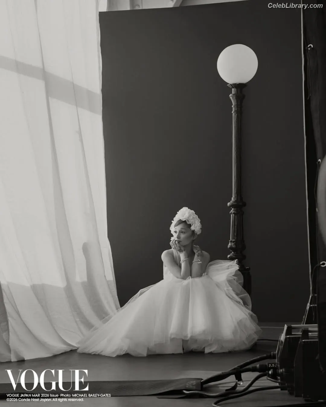 Ariana Grande photo 17 of 3117