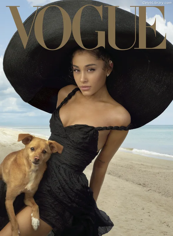 Ariana Grande photo 4 of 3118