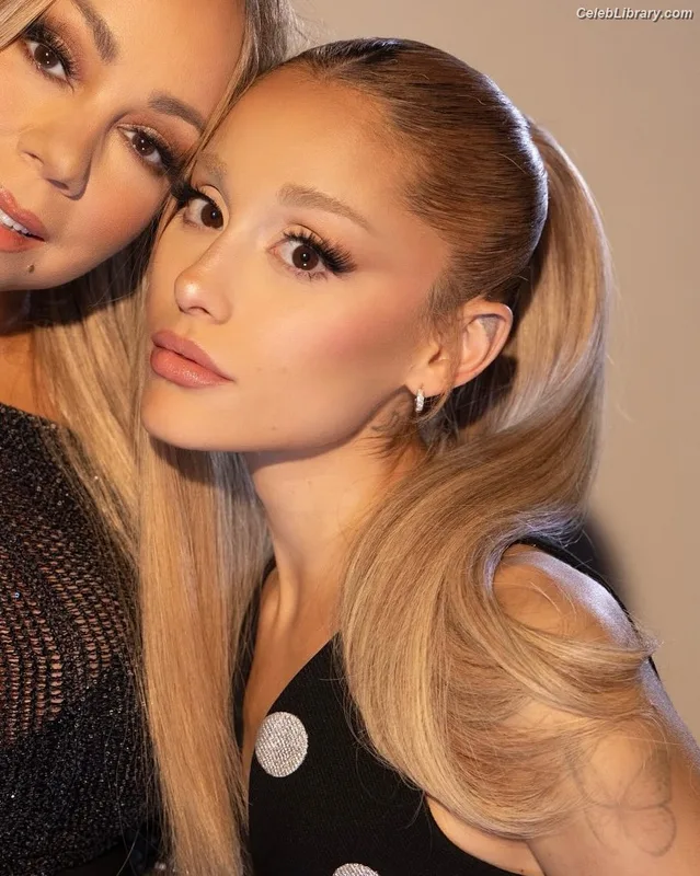 Ariana Grande photo 6 of 3118