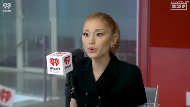 Ariana Grande photo 14 of 3118