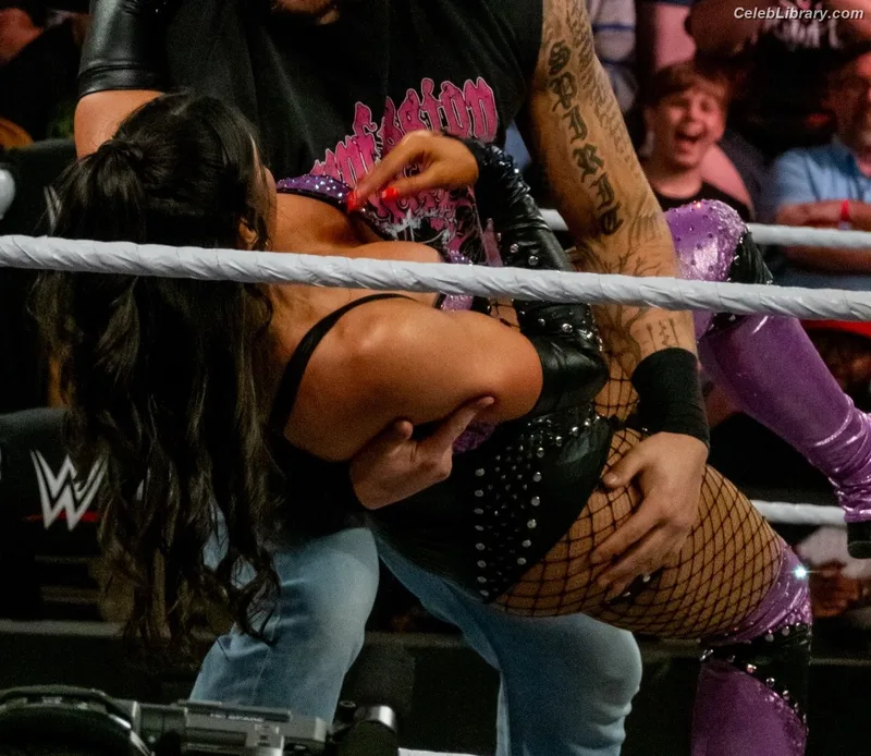 Arianna grace photo 14 of 571