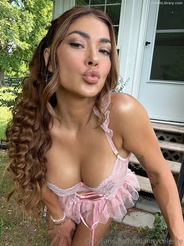 Arianny Celeste photo 3 of 1363