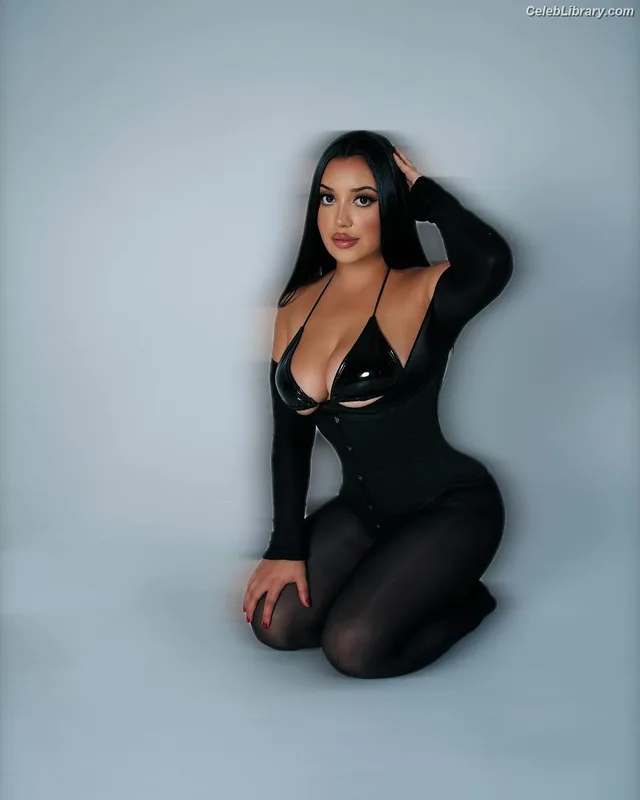 Ariel Sanson photo 19 of 43