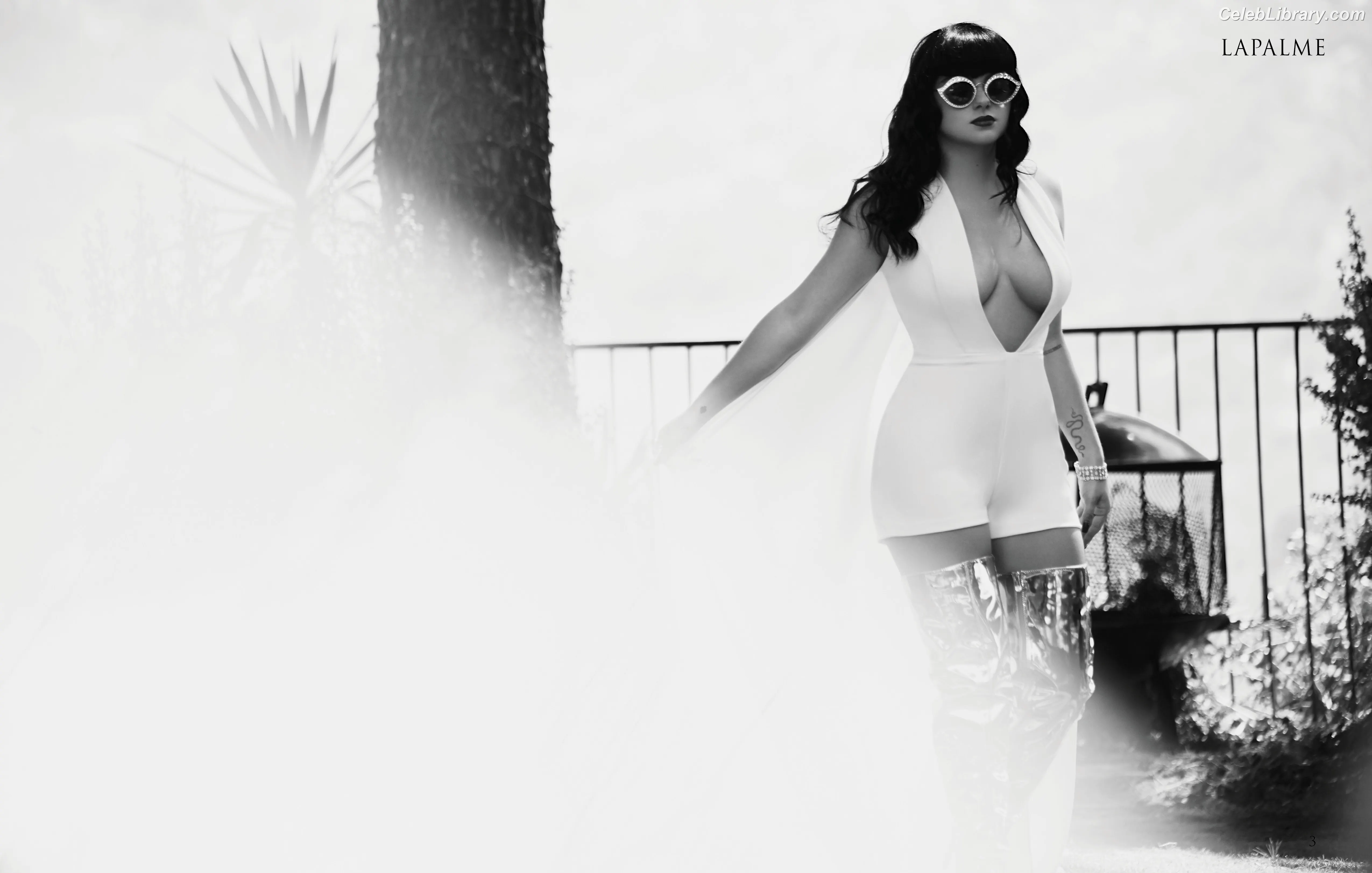 Ariel Winter photo 10 of 993