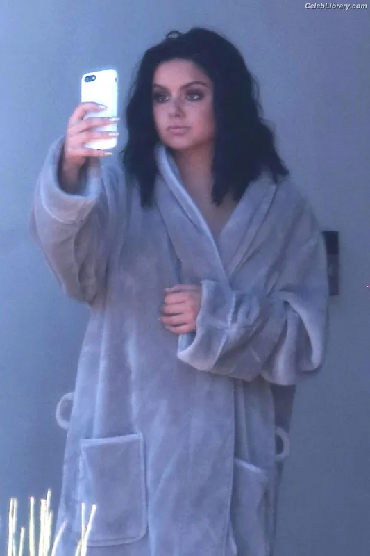 Ariel Winter photo 9 of 994