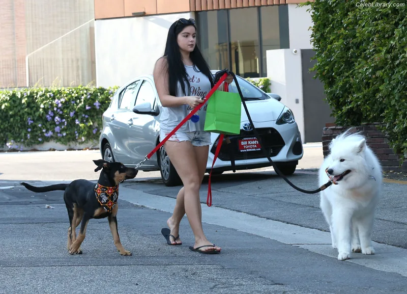 Ariel Winter photo 7 of 994