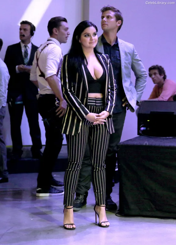 Ariel Winter photo 10 of 994