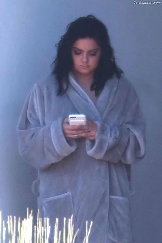 Ariel Winter photo 22 of 994