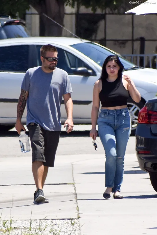 Ariel Winter photo 12 of 994