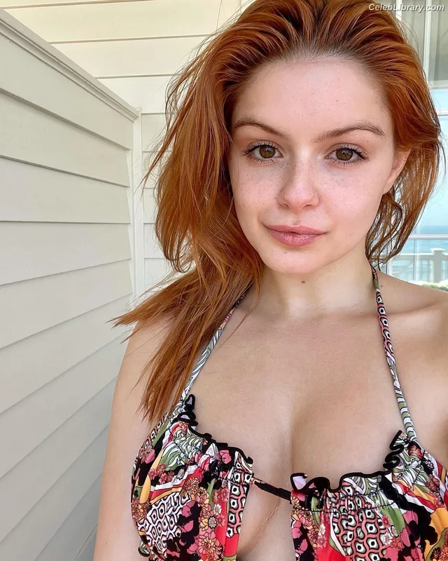 Ariel Winter photo 18 of 994