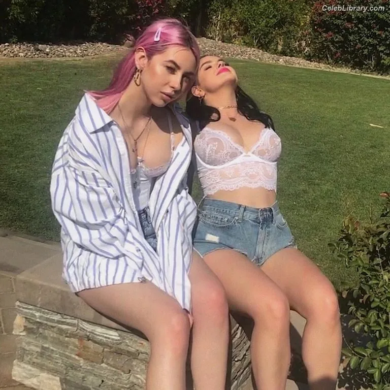 Ariel Winter photo 21 of 994