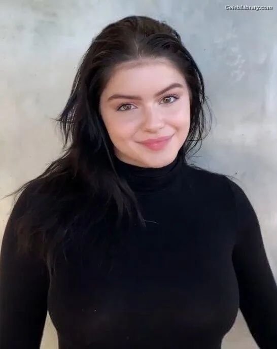 Ariel Winter photo 11 of 994