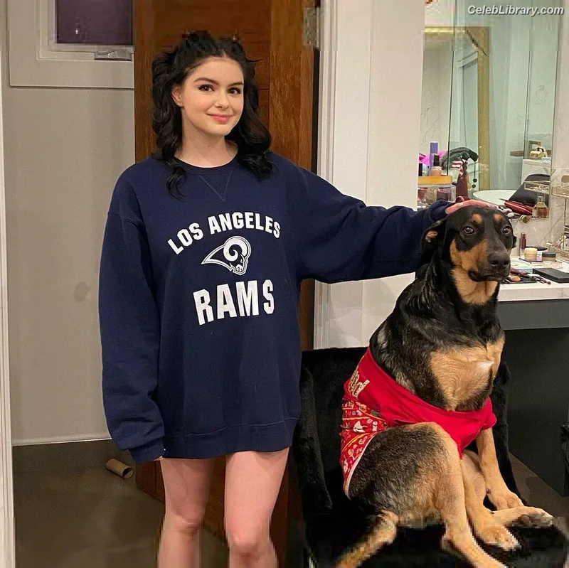 Ariel Winter photo 15 of 994