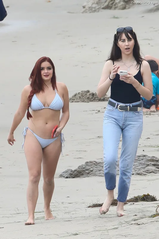 Ariel Winter photo 22 of 994