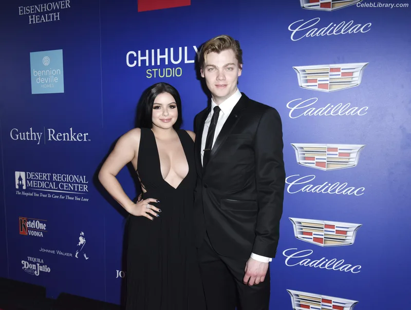 Ariel Winter photo 15 of 994