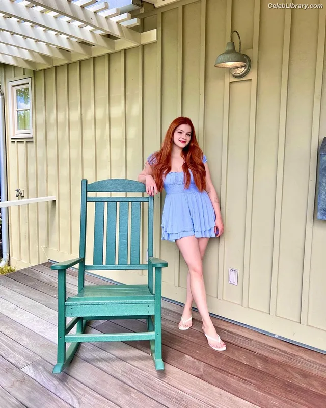 Ariel Winter photo 2 of 994