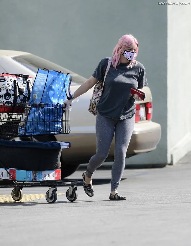 Ariel Winter photo 13 of 994
