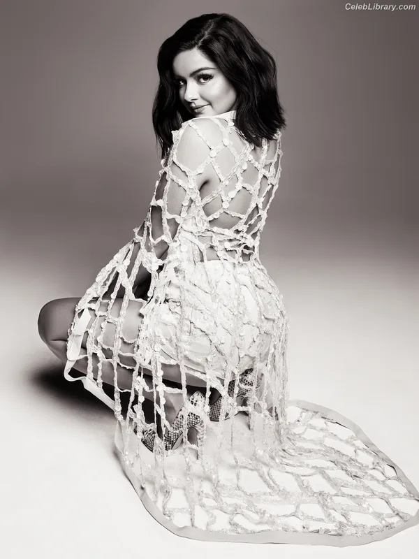 Ariel Winter photo 18 of 994