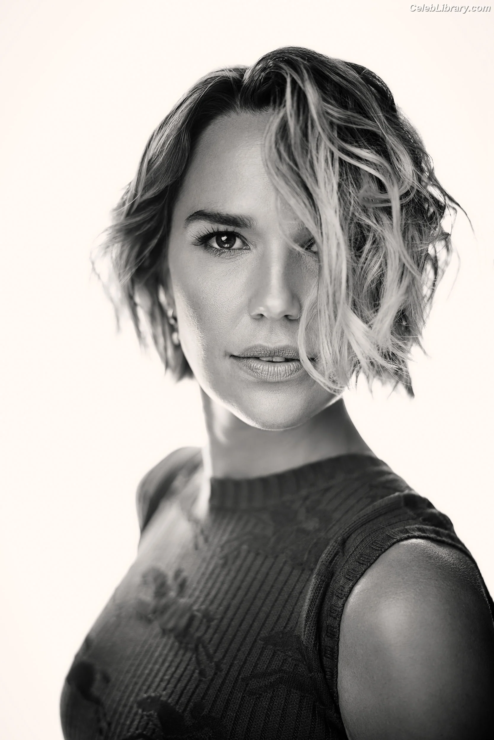 Arielle Kebbel photo 19 of 230