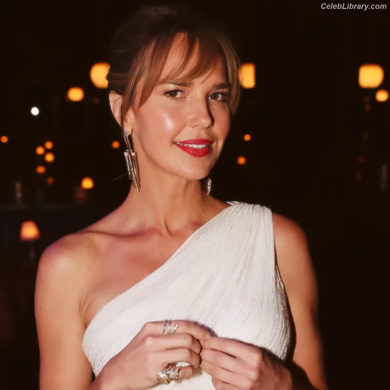 Arielle Kebbel photo 18 of 231